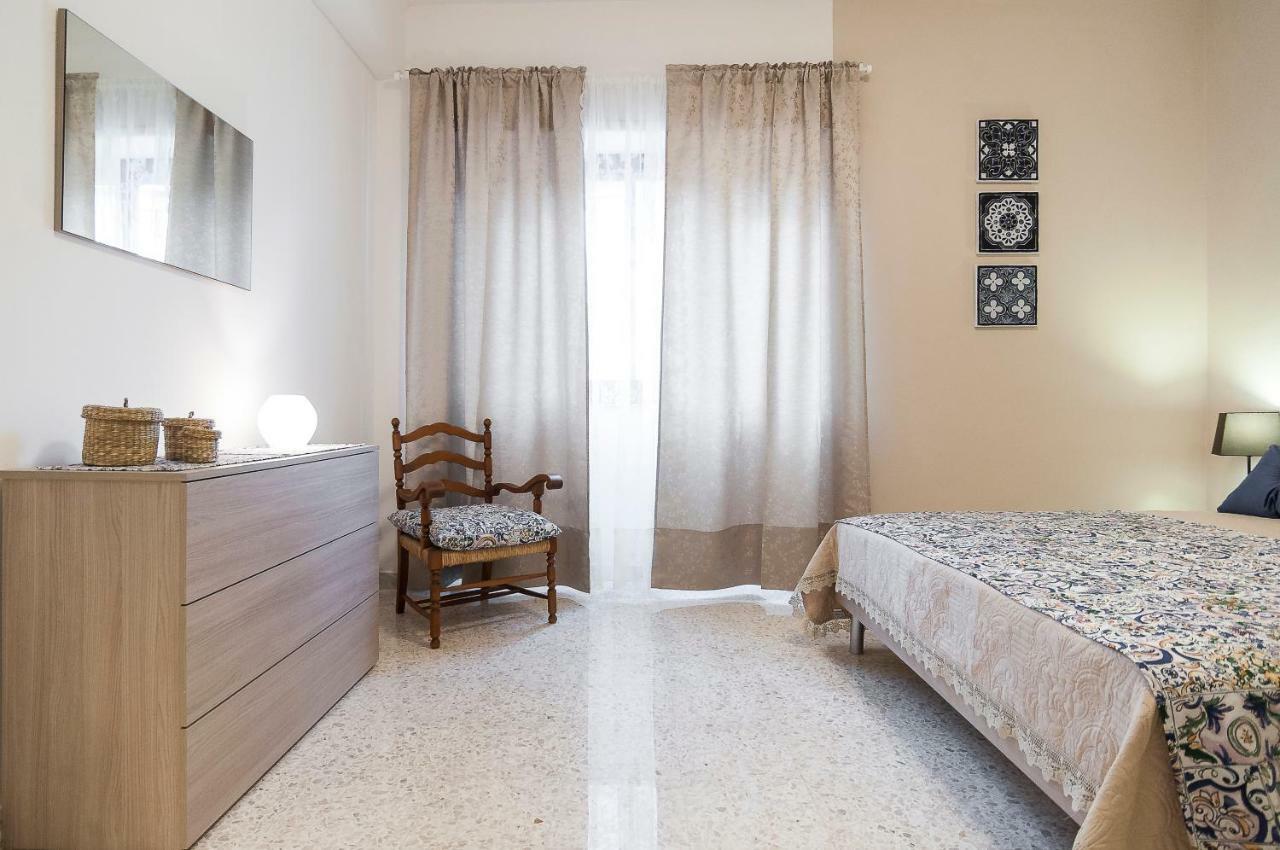 Casa Vacanza Flora Apartment Сперлонга Екстериор снимка
